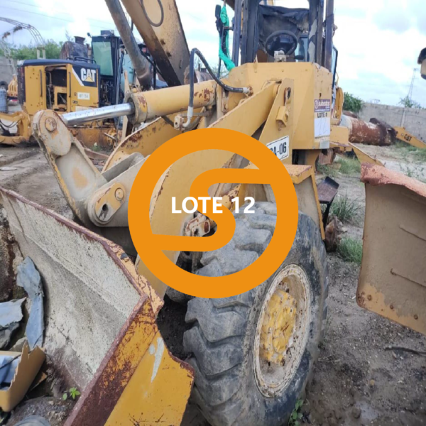 CARGADOR LLANTAS CATERPILLAR 926E - 1985