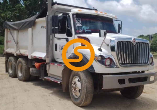 Lote #6 volqueta International modelo 2020