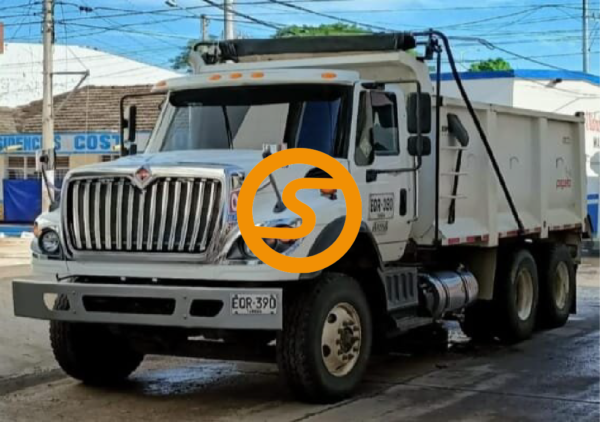 Lote #3 volqueta International modelo 2020