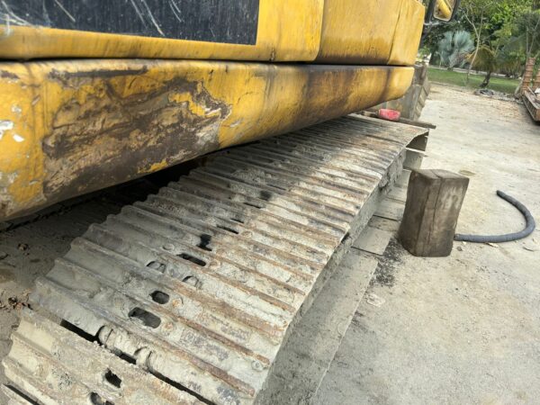 LOTE 21 EXCAVADORA KOMATSU 2008 - Imagen 5