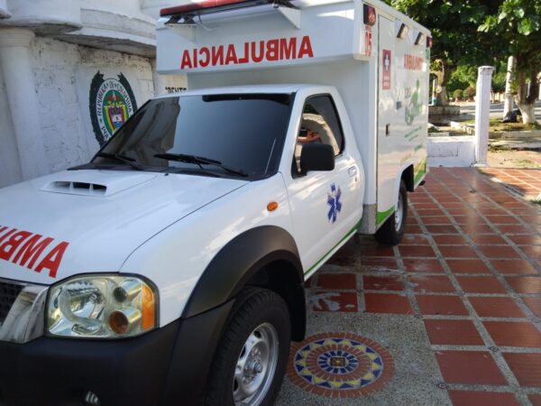 Ambulancia Nissan - Imagen 6
