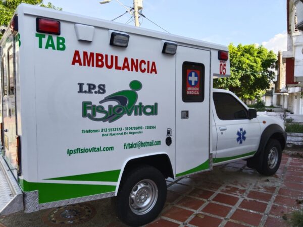 Ambulancia Nissan - Imagen 7