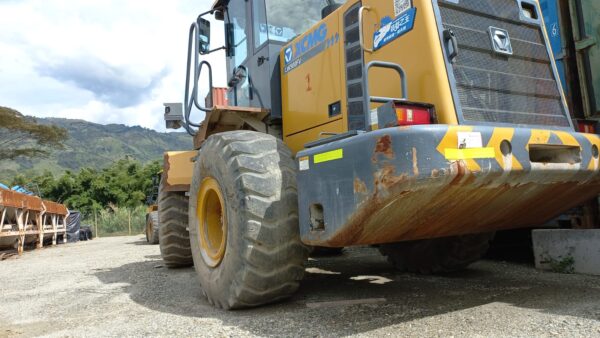 Lote 1 Cargador Frontal - Imagen 3