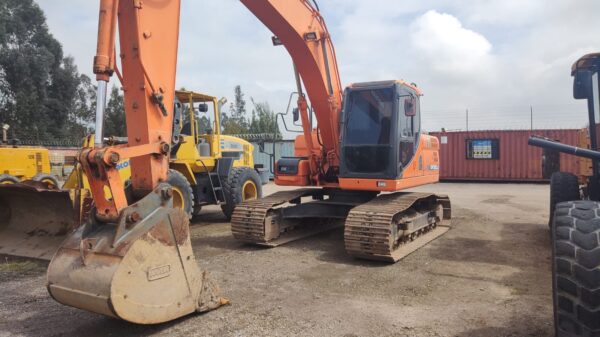 Lote 6 Excavadora Doosan