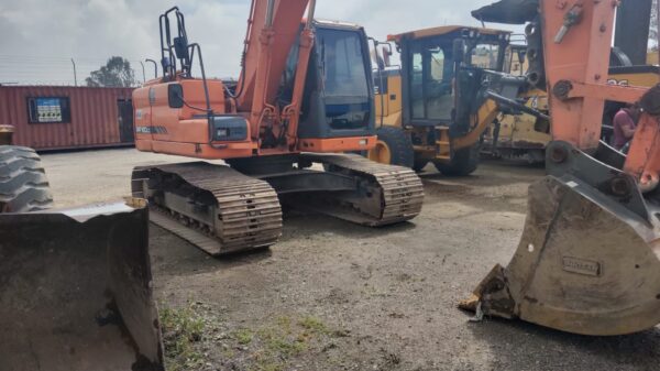 Lote 6 Excavadora Doosan - Imagen 5