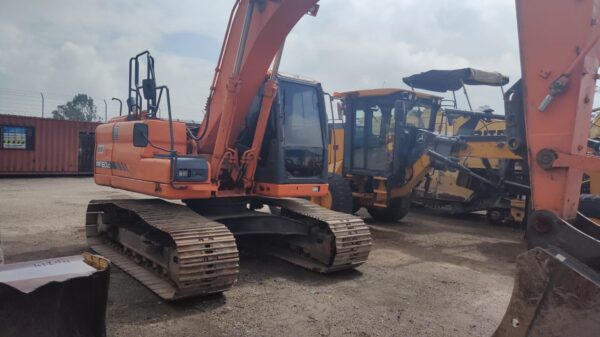 Lote 6 Excavadora Doosan - Imagen 6