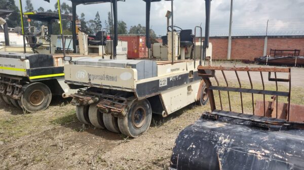 Lote 16 Compactador IngersollRand 93