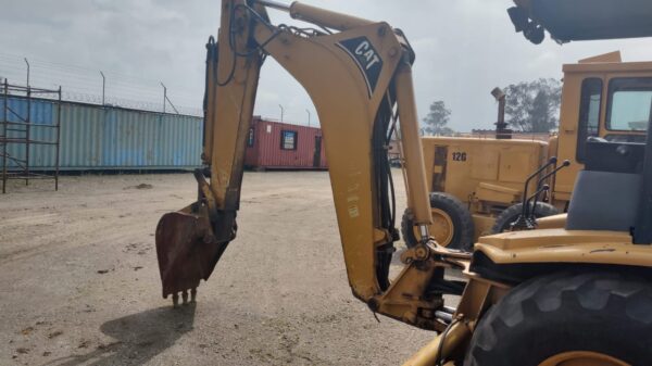 Lote 20 Retrocargador Caterpillar 426C - Imagen 3