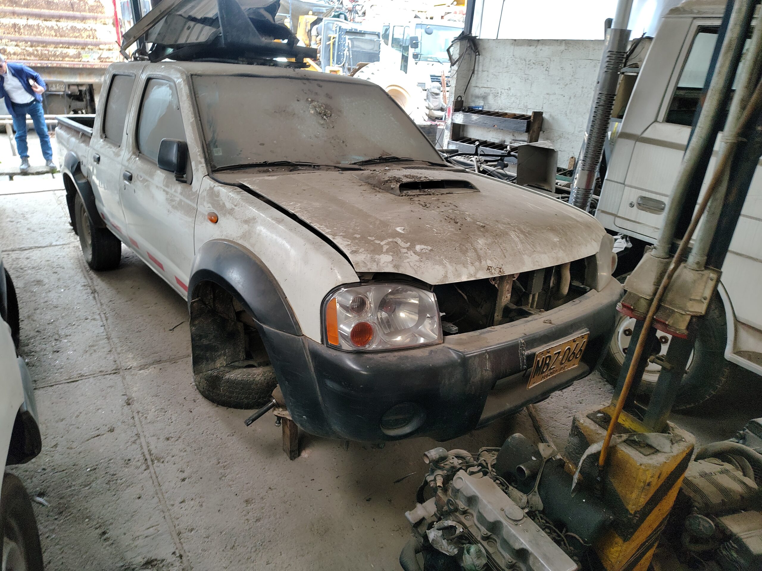 35-089 CAMIONETA NISSAN AÑO 2012 4x4 PARTICULAR - Imagen 2