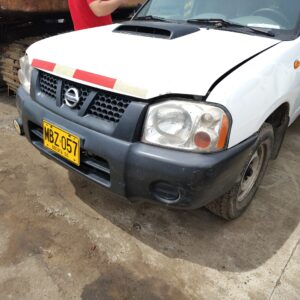 35-088 CAMIONETA NISSAN AÑO 2012 4x2 PARTICULAR