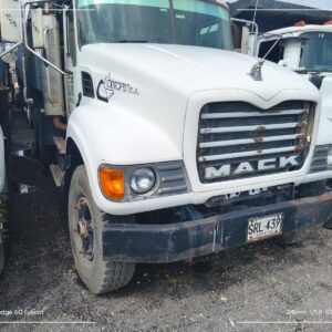 Volqueta mack dt 2007