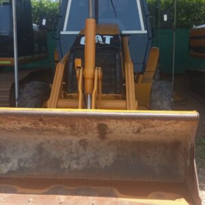 Retroexcavadora cat 420D
