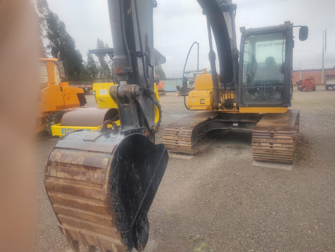 Excavadora john deere 120D - Imagen 5