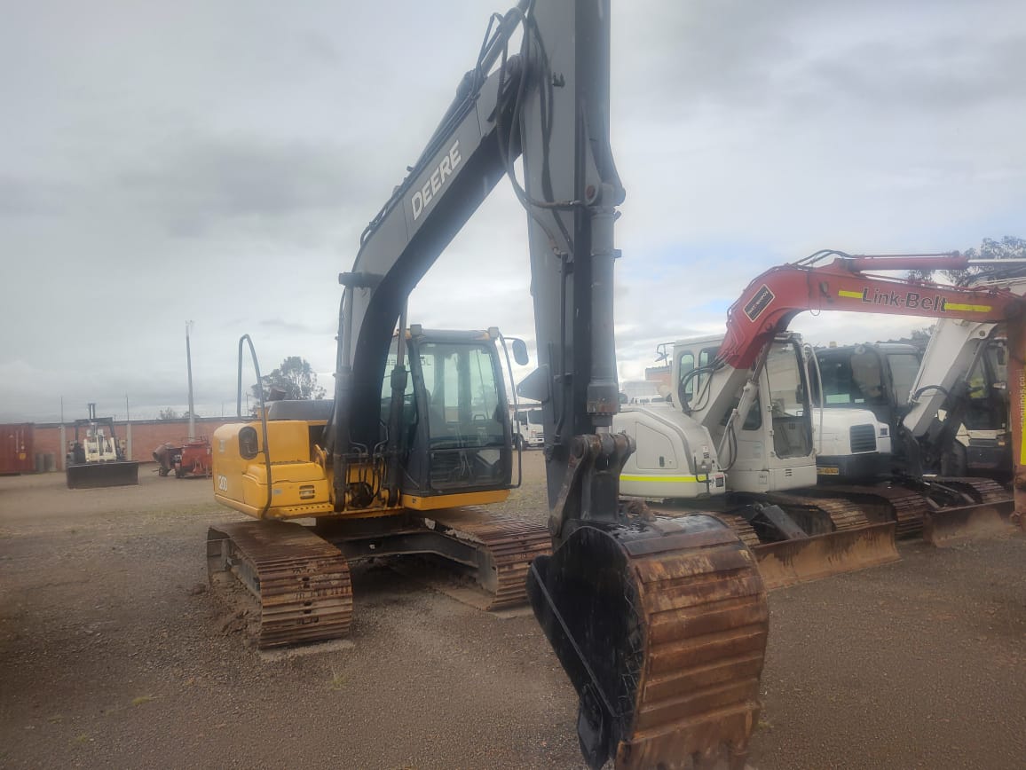 Excavadora john deere 120D - Imagen 8