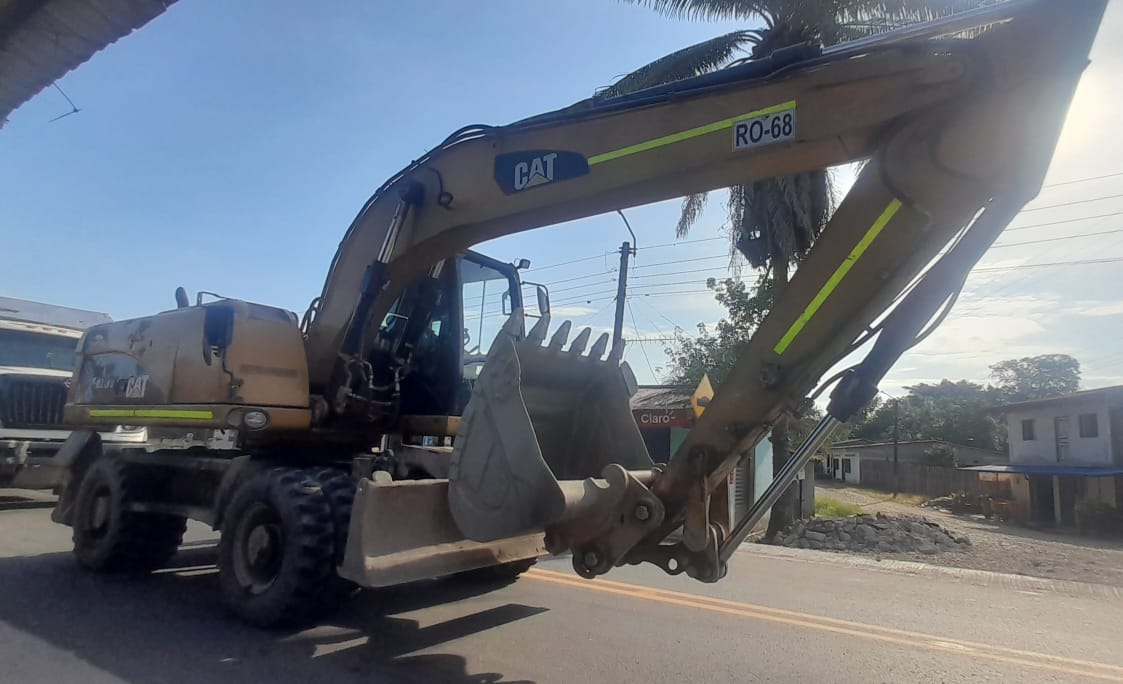 Excavadora de ruedas Caterpilar M318D - Imagen 9