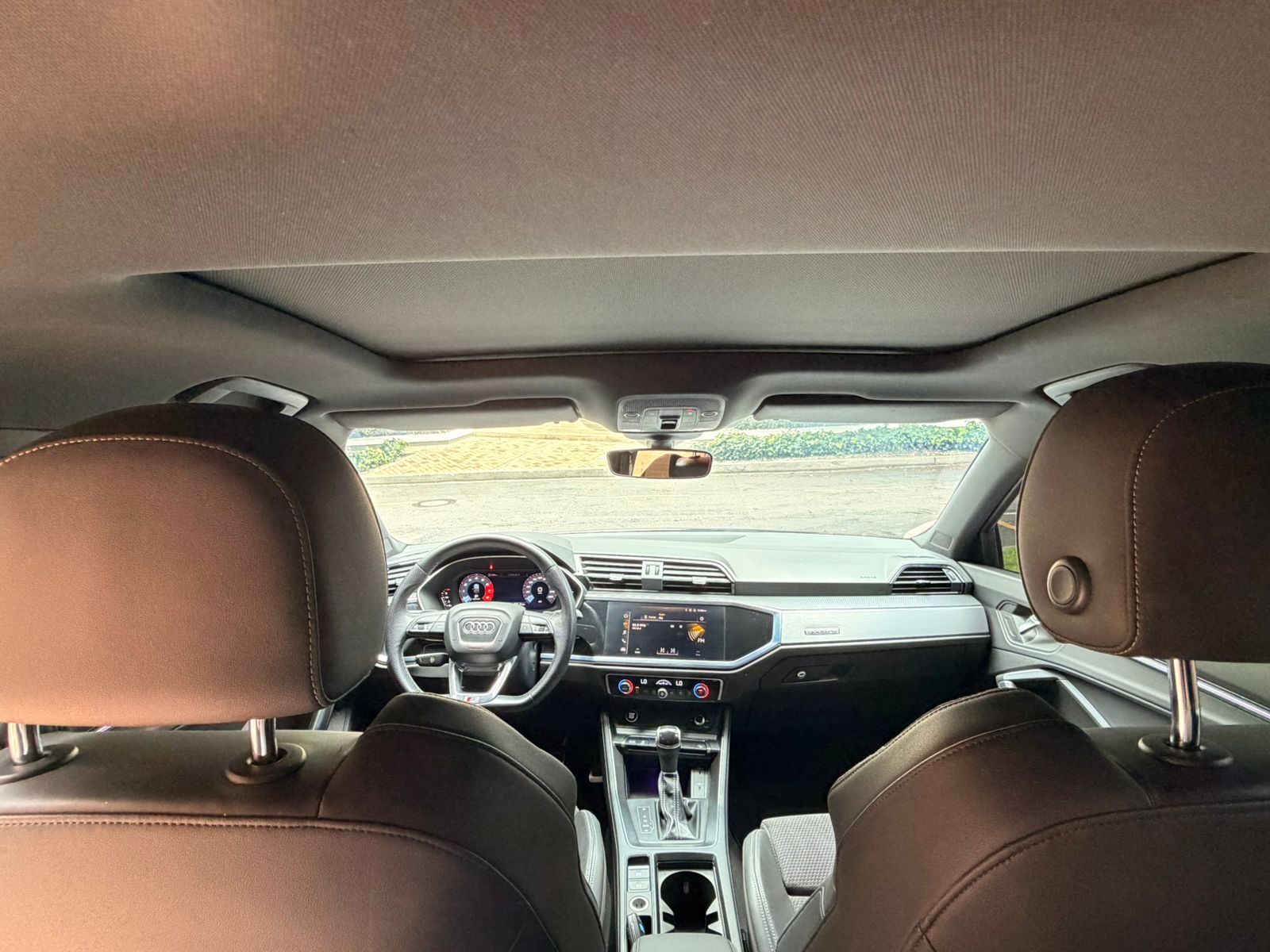 Automóvil Audi Q3 2.0 TFSI Quattro Sline - Imagen 12