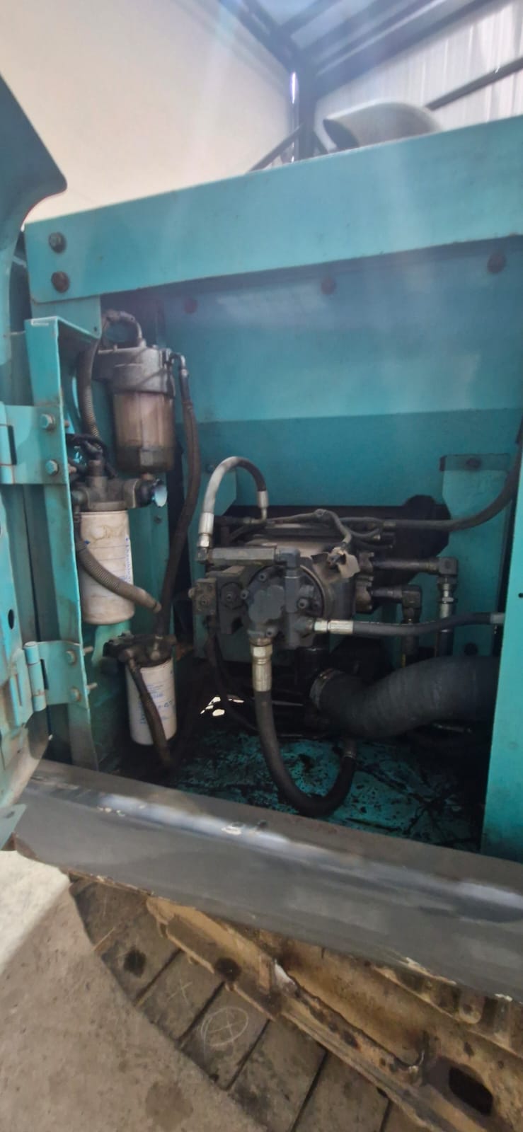 Excavadora Kobelco SK130-8 - Imagen 12