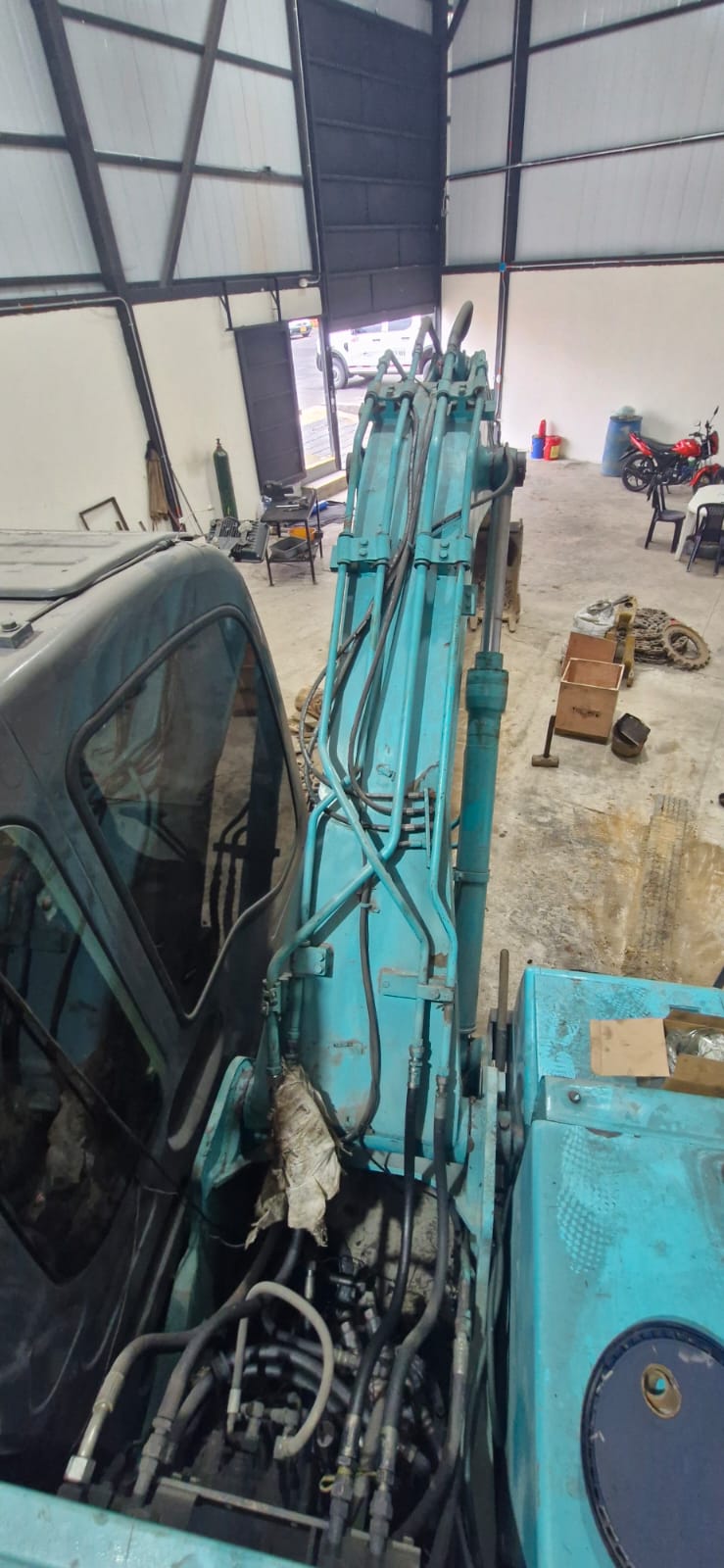 Excavadora Kobelco SK130-8 - Imagen 14