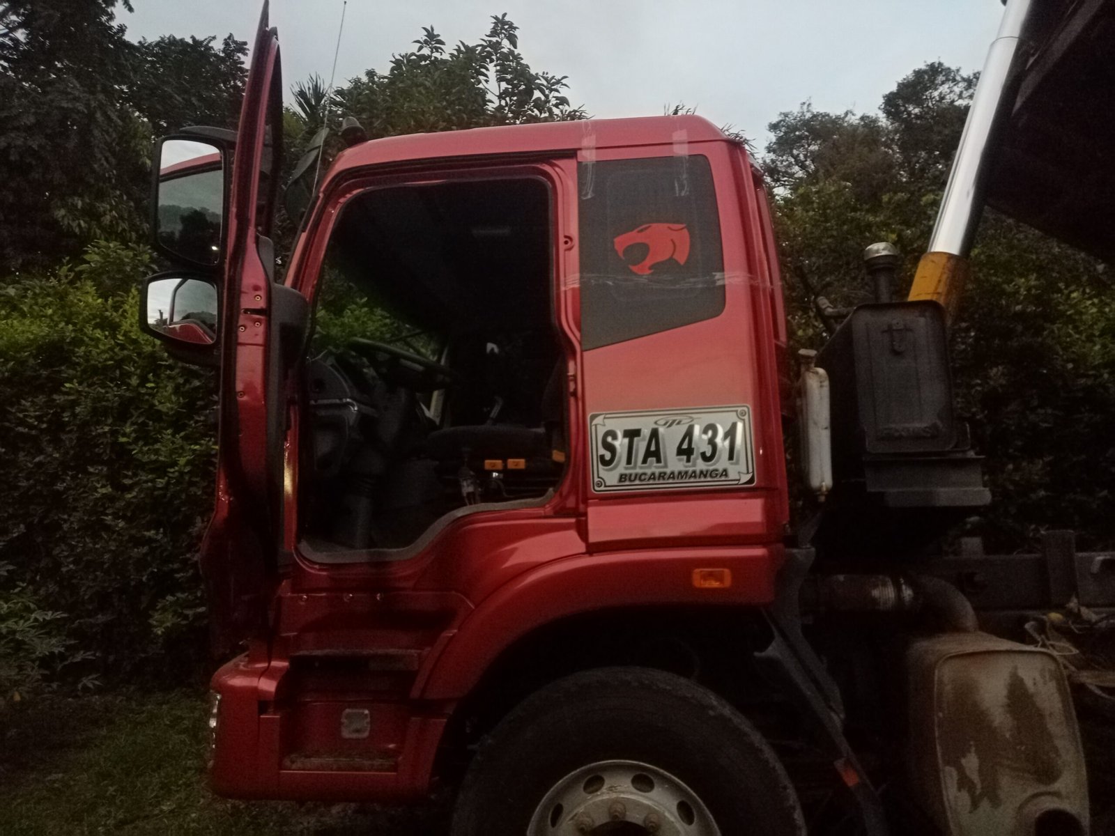 Volqueta Dt Foton 6x4 - Imagen 3