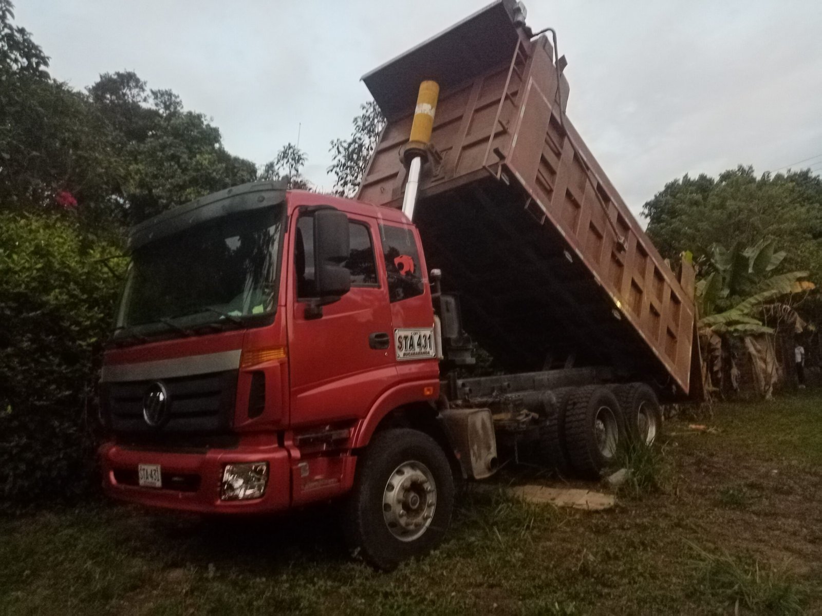Volqueta Dt Foton 6x4